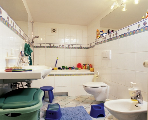 Вентиляция в ванной комнате и туалете: установка вытяжных вентиляционных решеток